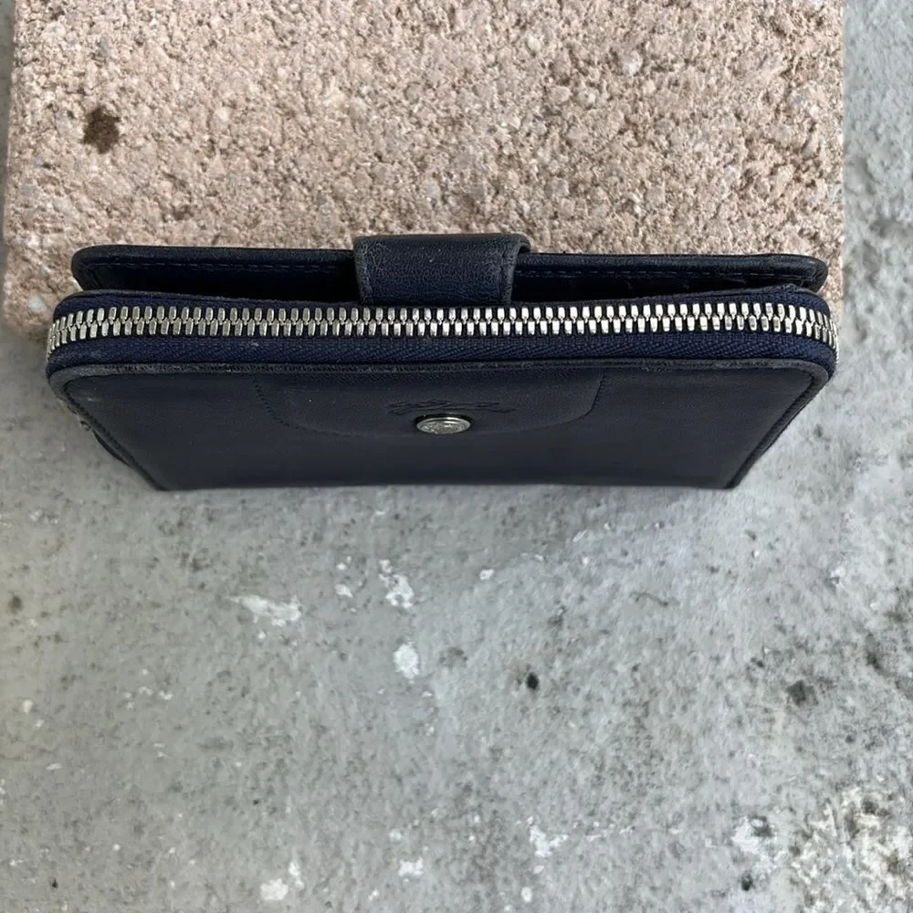 Longchamp  wallet